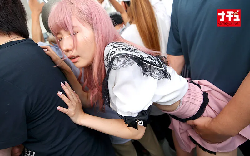 【希咲那奈】【地雷系女子】ミニスカ生足羞恥8 短いスカートをめくってバックからやりまくれ！ 細足ゴシックJD