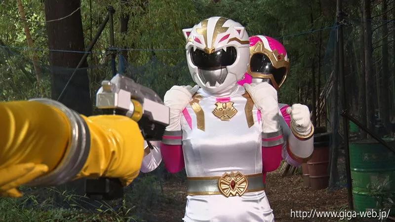 スーパーヒロインレンジャーズ絶体絶命 ～ヒロインハンティング！狙われた4人の戦隊ヒロイン～