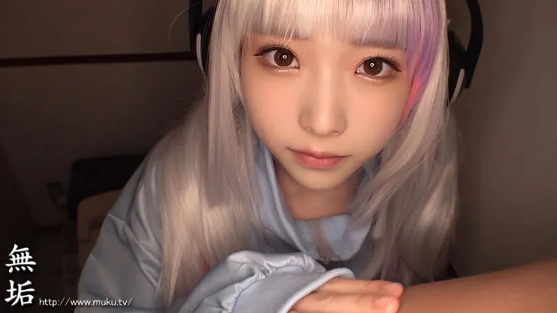 【皆月ひかる 柏木こなつ 有馬美玖 月美りょう】オジサンに没頭する発情コスプレイヤー 敏感大量失禁・お漏らし・ハメ潮オフパコSEX 総集編240分