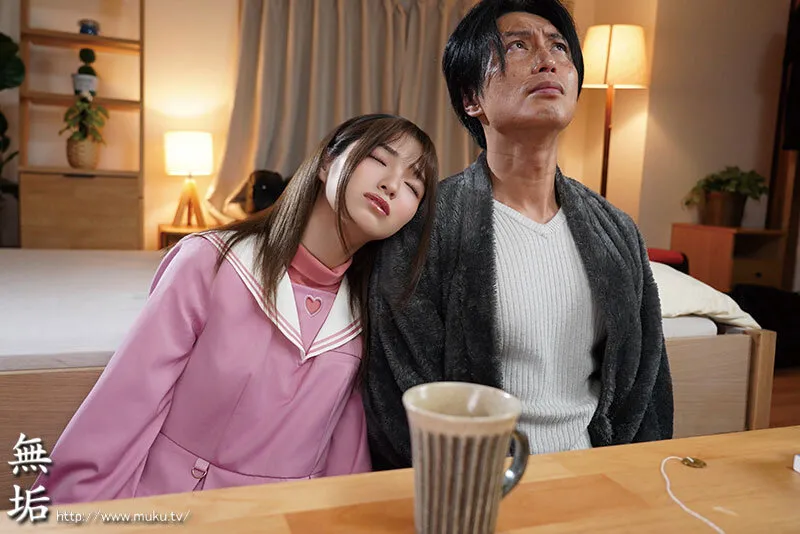 【天気輪 甘露アメ】【JCロリ】催眠によって「先日助けていただいたオナホです」と思い込んでる隣の家のかよちゃん 催眠術は実在した！ 隣の家の美少女にオナホになる催眠術をかけて口マ〇コとパイパンマ〇コが使い放題やり放題！ 倉本すみれ