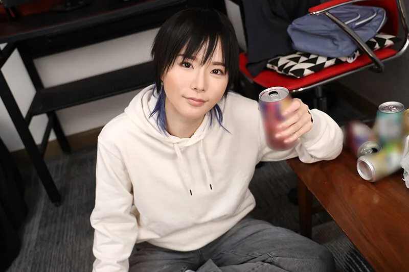 【松丸香澄】【VR】【8K VR】大学に馴染めずいつも一人の僕と仲良くしてくれる優しいイケメン君の秘密 男になりたい♀×かっこいい男に憧れる♂、誰にも内緒のBL？ストーリー かーくん