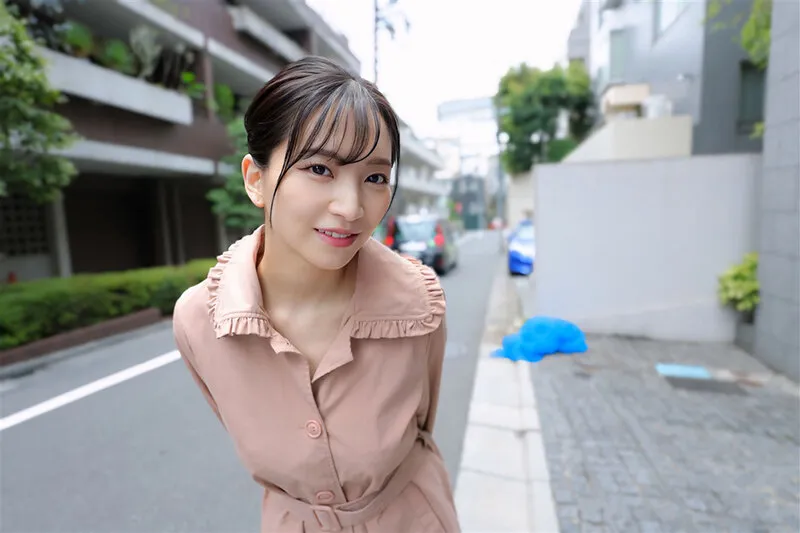 【鈴木真夕】【VR】エグ過ぎ下品熟女にマーキングされて何度も何度もザーメン汁を搾取され続けたボク…