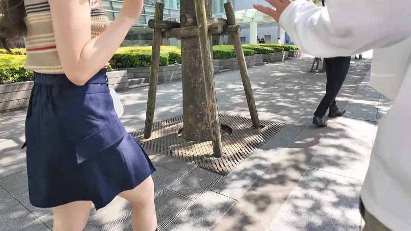 【星乃すみれ】【辻セクハラ被害者】マジ軟派、初撮。 2122 都内に現れた白銀ボディ！！透明感のある柔肌童顔お姉さんをナンパ！初体験の大人の玩具にあっさりトロ顔陥落！でもやっぱり玩具よりち○こが好き！発情スイッチオンでうっとり顔フェラ！潮吹きご無沙汰キツマンを激しく突かれてキャン鳴き大絶叫！！