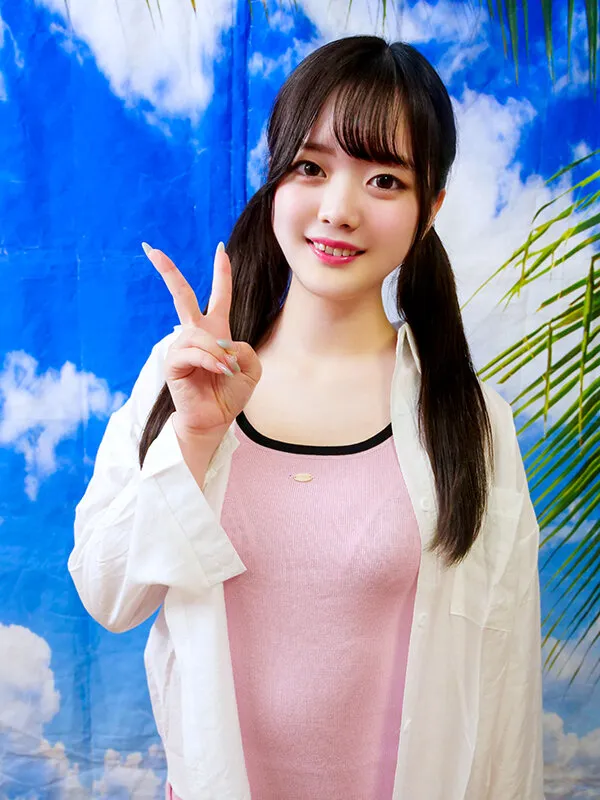 素人パンチラ in 自宅で個人撮影会vol.83 ハロウィンパーティーを盛り上げる過激コスプレ 闇夜に光るスレンダーボディに大興奮！！