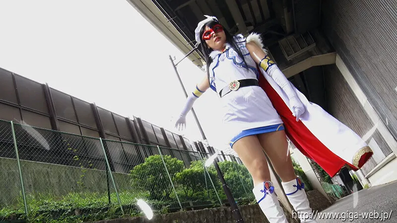 高飛車ヒロイン命乞い ～無様戦闘員堕ち～ 美魔女仮面フォンテーヌ 最上一花