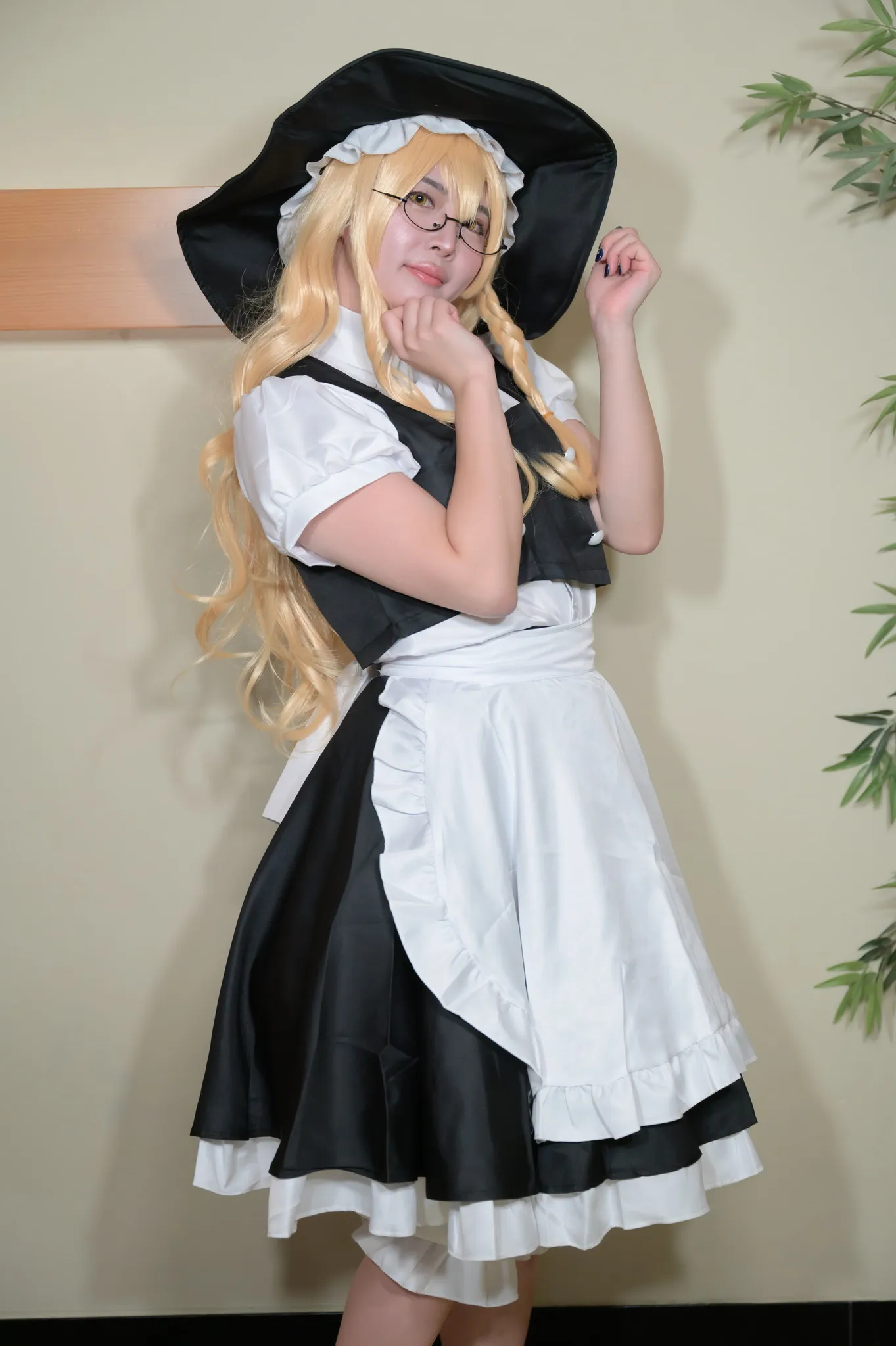 【いいなりなお】【東方Project霧雨魔理沙(マイクロビキニ・ニップレス)】魔改造コスプレ　魔理沙編（R15）