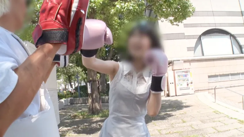 【白穂乃愛】マジ軟派、初撮。 2131 【呼吸不可！絶頂不可避！！脳震盪寸前の酷烈ピストン】志●未来に激似！？眩しい笑顔とノリの良さで●供に大人気の保育士さんは、特大肉棒即舐め即挿れの超ドМ発情女子。先生ぇ、エロ過ぎるよ…。キスで止めろ！賞金獲得ペーパーキャッチチャレンジに挑戦！罰ゲームは30秒間ディープキス！