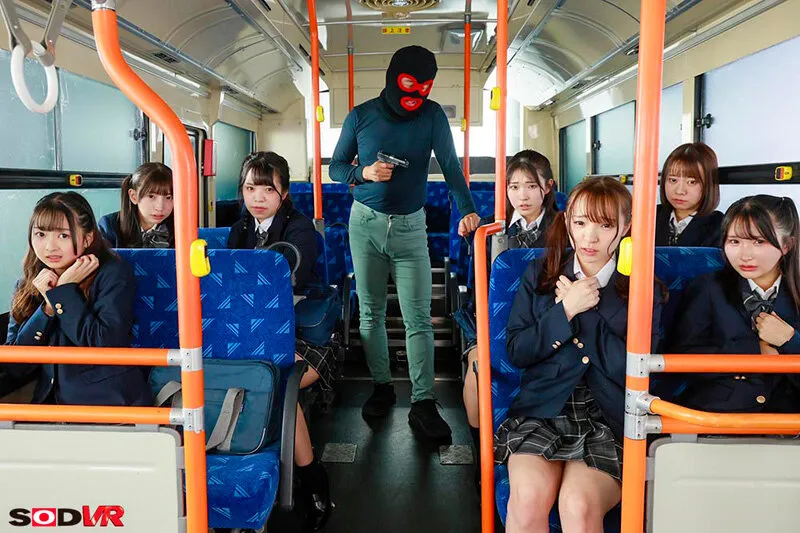 【冬愛ことね 皆月ひかる 由良かな 他】【JKレイプ】【VR】【8K】【VR】（超リアル体験）バスジャックVR ※被害者7名女子●生 スクールバスで、未成熟おマンコを好き勝手に犯しまくりSPECIAL