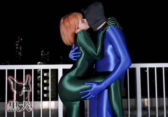 全身タイツFuck！！ピッタリスーツで密着擦りまくり！！