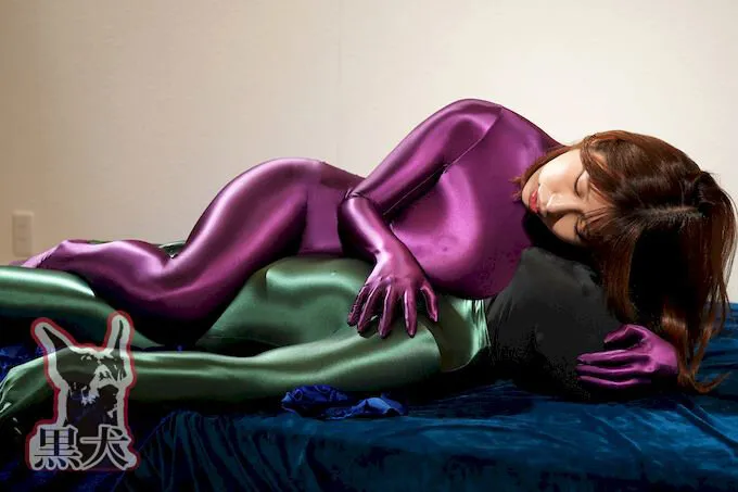 全身タイツFuck！！ピッタリスーツで密着擦りまくり！！