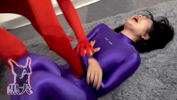 全身タイツFuck！！ピッタリスーツで密着擦りまくり！！