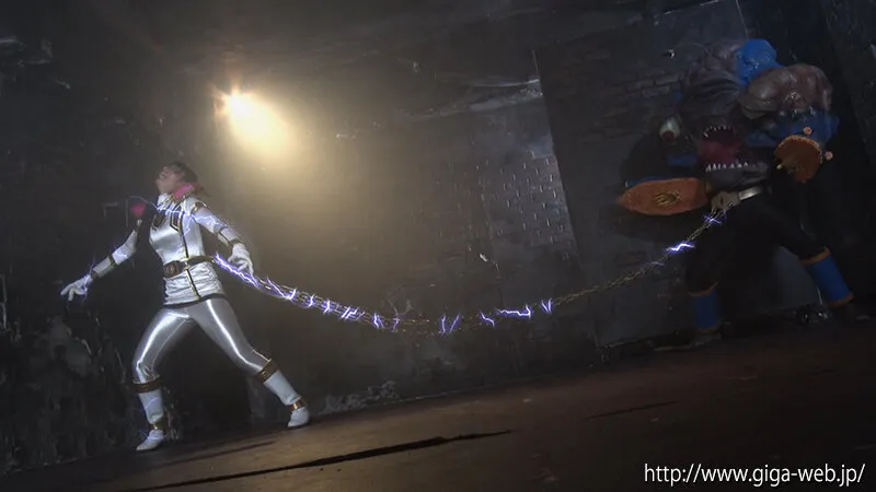 【宇流木さらら】ヒロインハンティング 騎神戦隊レジェンミラー ホワイトユニコーン編 宇流木さら