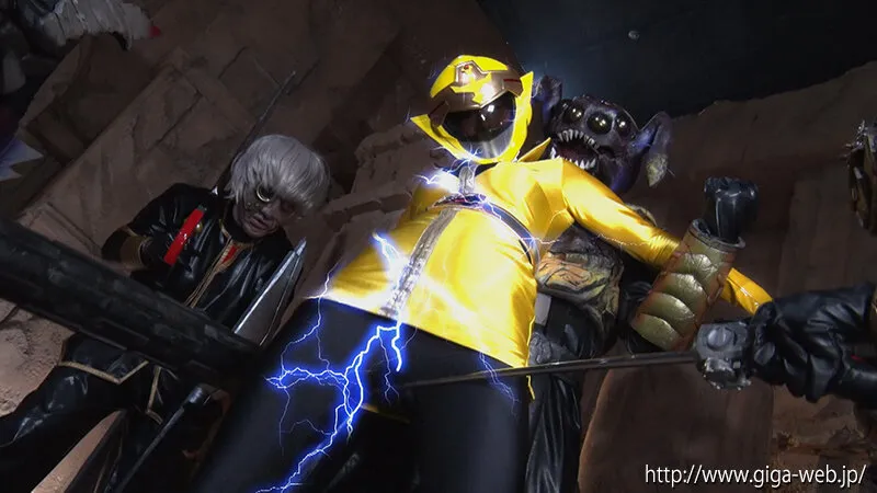 星海戦隊カイザーファイブ カイザーイエロー 朝日りん