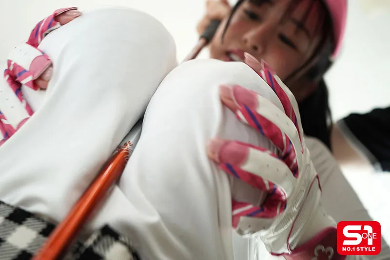 無防備誘惑Kcupアスリートの汗だく肉弾SEX ユニフォーム脱いだらびっくりおっぱい！！ 神楽ももか