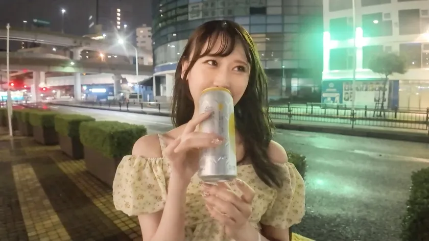 マジ軟派、初撮。 2141 スタイル抜群！モデル体型の色白美少女子大生はハイボールがお好き！？でしょ！？池袋で歩き飲みしているみずきちゃんを声掛けナンパ！あどけないピュアスマイルにエグい腰使いのギャップがたまらない！