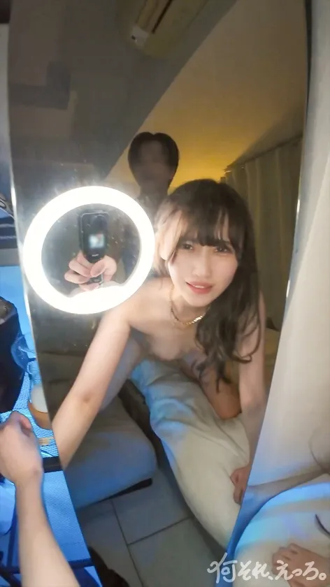 【有馬みずき】ずっと前から「2人で飲み行きたい」と連絡くれていた受付嬢の女の子。男友達もいる飲み会に呼んでみたら、最初は俺と2人になりたがってたのに、酒の勢いで友達とベロチューしちゃう淫乱っぷりだったので、みんなで遊んで最後は中出ししてあげました、、、