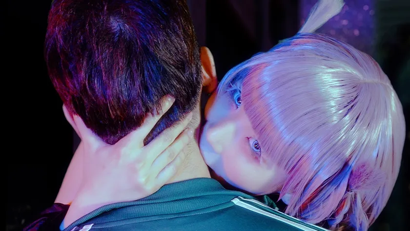 【よふかしのうたコスプレAV】「よあそびの宴」人間が吸血鬼になる為には、吸血鬼に恋をする必要があった！恋愛とか無関心な俺にとって簡単な話ではないのだが、まぐわいから始まる恋もあるかもしれないからメッチャ中●しする事になりました 千石もなか