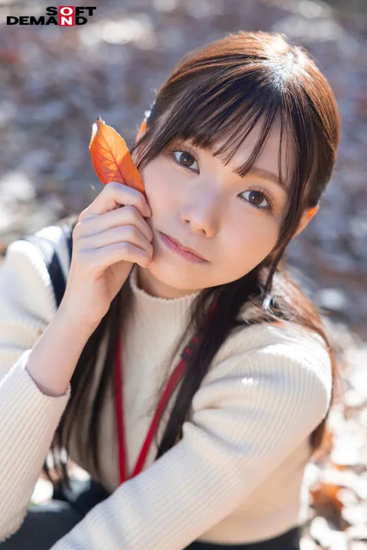 宣伝部 松永あかり 2度目のAV出演 はじめて尽くしの5日間に密着！ こっそり露出 主観フェラ ローションプレイ 玩具オナニー 3P