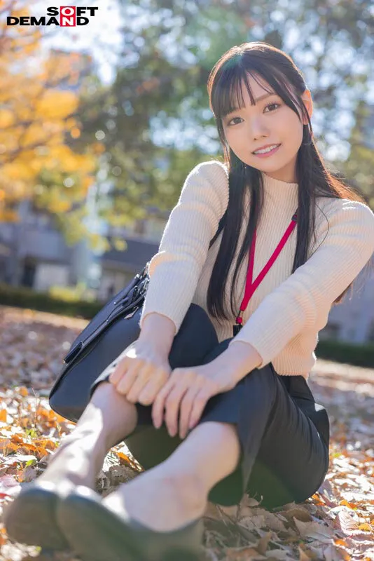 宣伝部 松永あかり 2度目のAV出演 はじめて尽くしの5日間に密着！ こっそり露出 主観フェラ ローションプレイ 玩具オナニー 3P