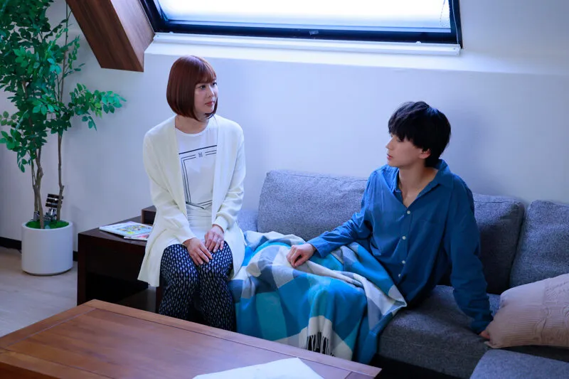 【木崎凪×夏川あゆみ】誘惑の眼差し