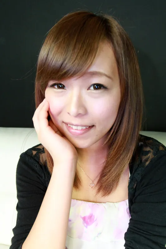 美女の顔面崩壊悪戯（1） 淫戯指編