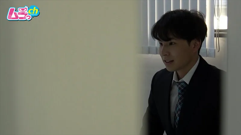 SOD男子社員 制作部 ムラっch AD 寺山隼人君 ビンビン勃起マラ×大量発射 監督になるなら演者さんの気持ちもわからないといけないのでチンポを出して自らの企画を検証してもらいました。