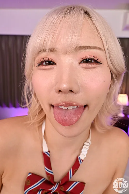 【VR】「ねえ…私とベロキスしよ」 制服ギャルの唾液たっぷりキスキス騎乗位で何度も射精しちゃったボク… 春陽モカ