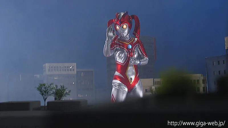 巨大ヒロイン（R） ハイパーマミー5 ～吸血宇宙人モスキート星人の恐怖～ 紺野みいな