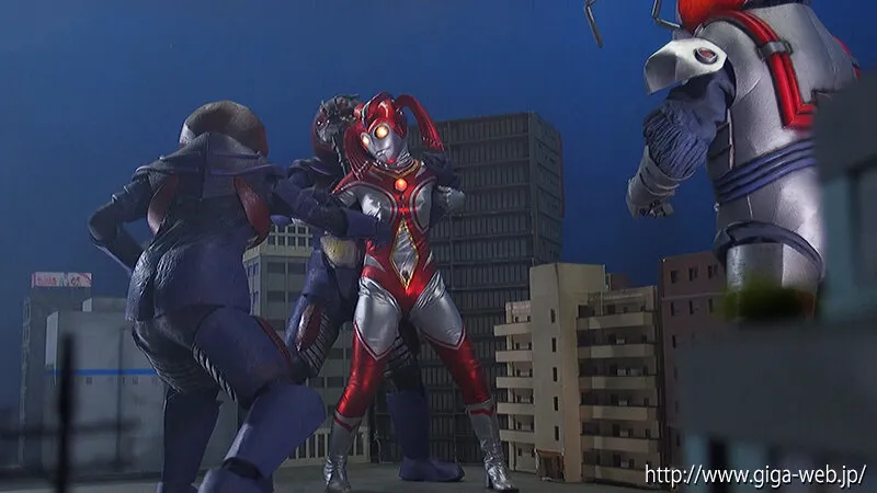 巨大ヒロイン（R） ハイパーマミー5 ～吸血宇宙人モスキート星人の恐怖～ 紺野みいな