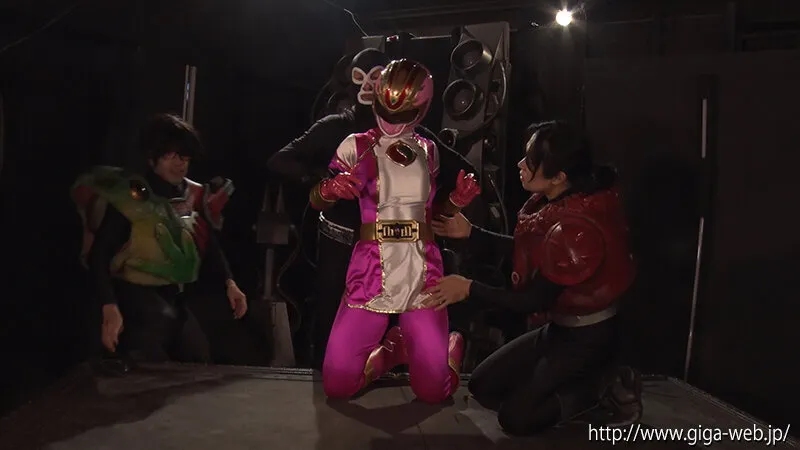 完全着衣なりきりプレイ スーツアクトレス編 ちゃんよた