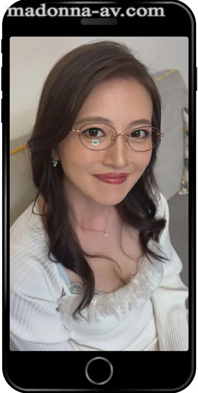 【スマホ推奨】 タテ動画 サクっとヌキたい人専門。 ※こちらは≪MADOOOON！！！！ めがね 「ただ、‘眼鏡’だけかけてと言われて来ました。」≫の本編中にスマホで撮影した映像です―。 木下凛々子