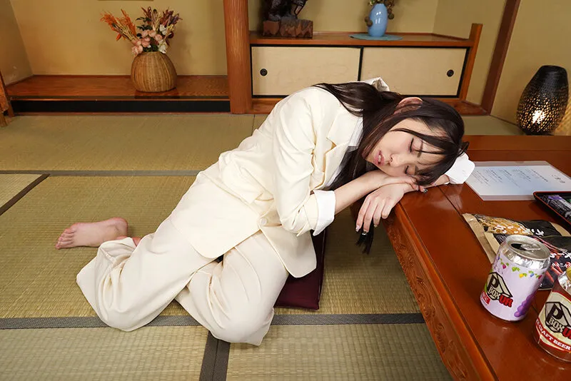 【VR】巨乳上司と出張先の旅館で相部屋！ 媚薬生ハメで日頃のうっ憤晴らし！ 長澤りつ 【8K】