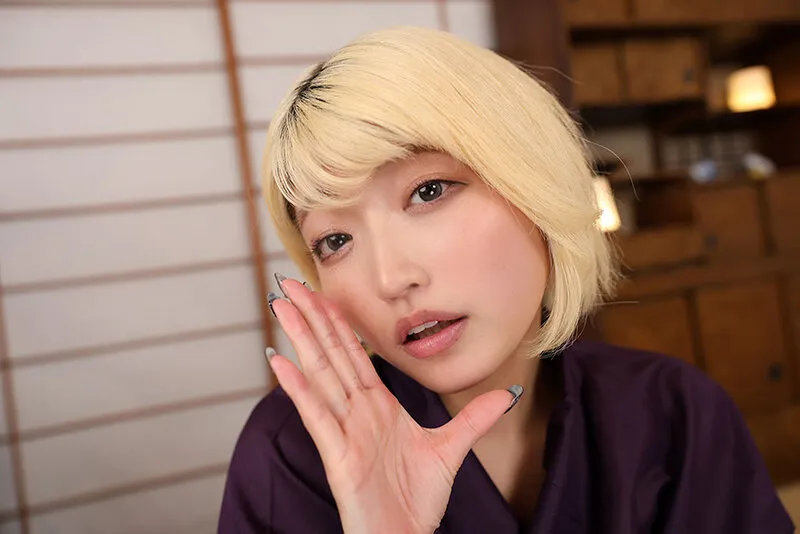 【VR】1泊2日で訪れた男性客をおしゃぶり中毒にさせる蛇舌’妖’旅館