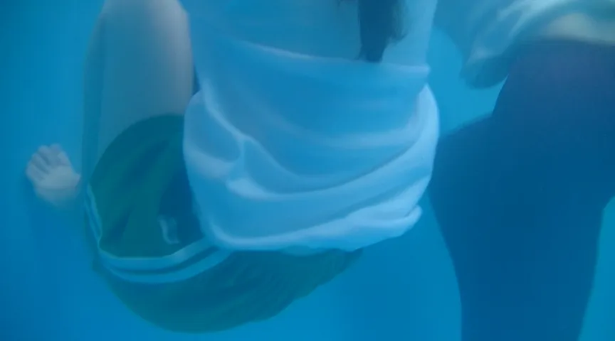 【JK着衣水泳】消灯前のコソ練習