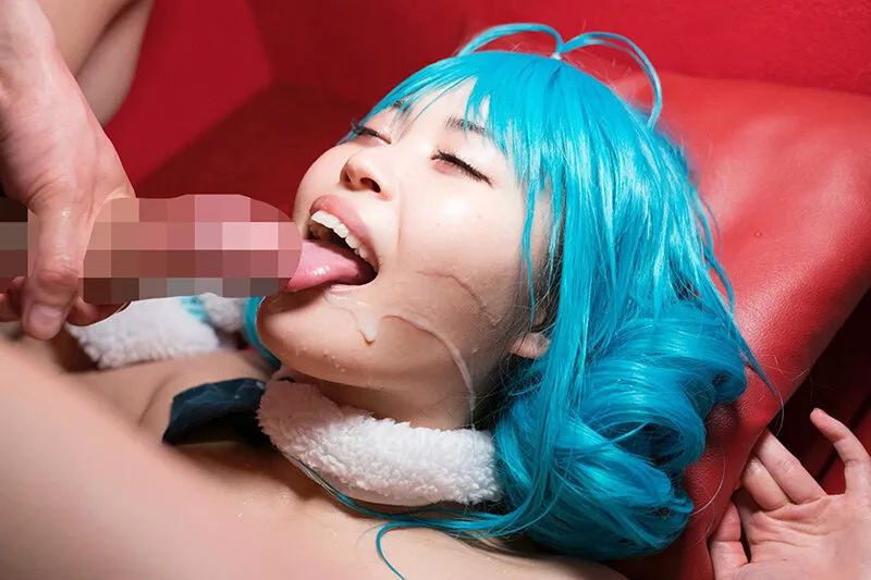 コスプレイヤー22名に大量顔射ぶっかけ100連発ベスト！