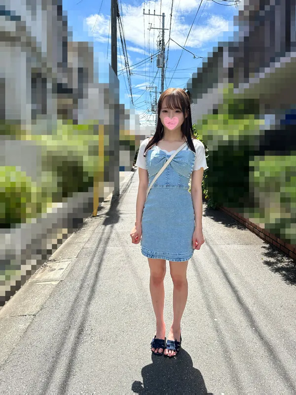 小さい女の子に巨大チンポ超デカマラでちびワレメ肉マクレ返る激ピストン悲鳴悶絶イラマ泣き＆痙攣イキ潮噴射止まらないオマンコに中出し精子漬けぶっ壊れるまでハメ撮り巨編