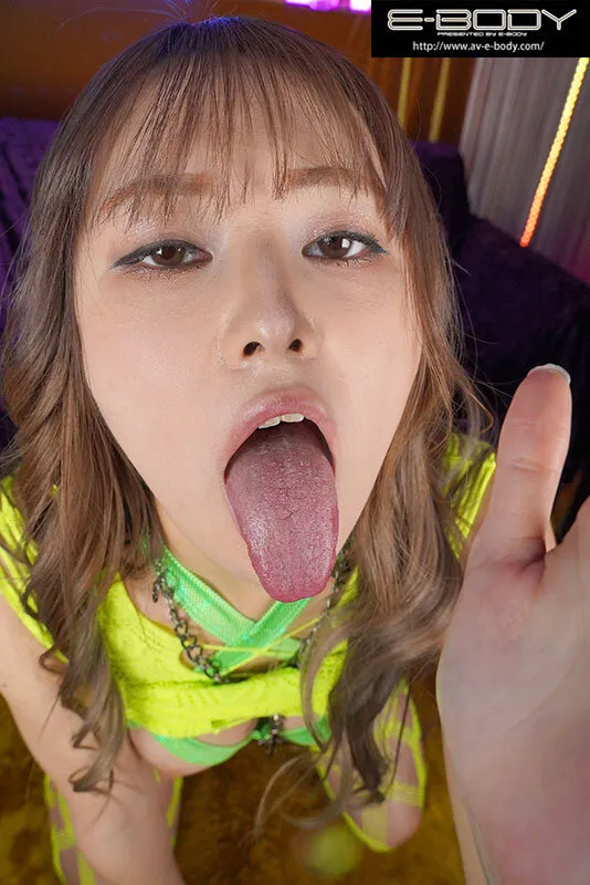 【VR】媚薬シーシャで痴女覚醒 スタイル抜群のDJと異次元のトランスキメセク！連続7発射精させられたサイバーワールドVR 山城三日月