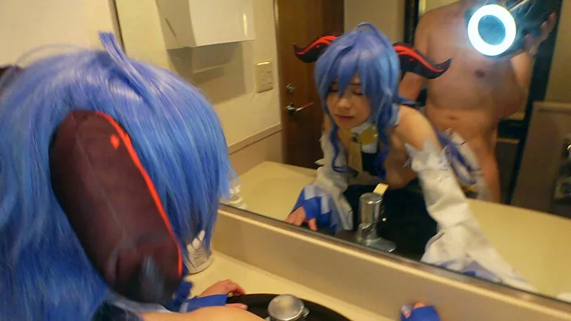 ビジュ良すぎ！性欲つよっつよ！どすけべ腰振りチンポおねだり！【撮影会で絶大な人気を誇るコスプレイヤー美少女】連続生中出し子作り孕ませ種付け妊娠オープンワールドファック 一条みお