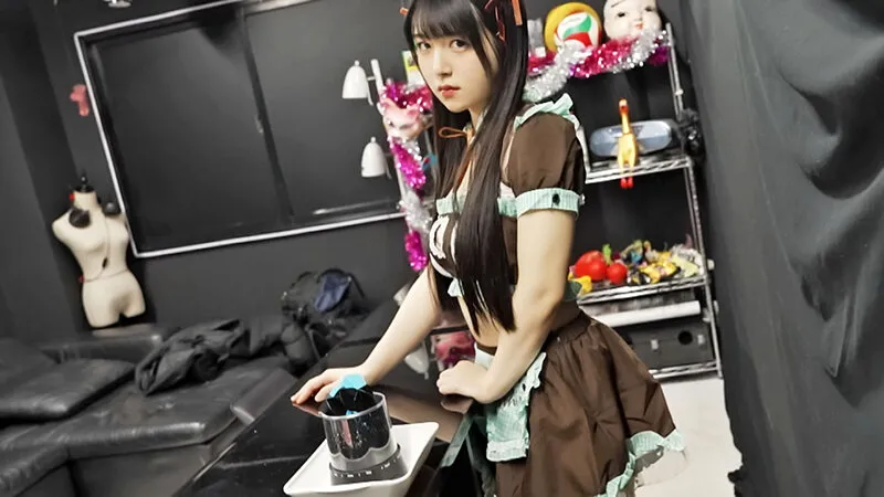 好きで堪らない推しメイドに粘着し逆上した男は子宮ごと支配する為孕ませレ×プ ミニマム美少女ふわり 真白ふわり