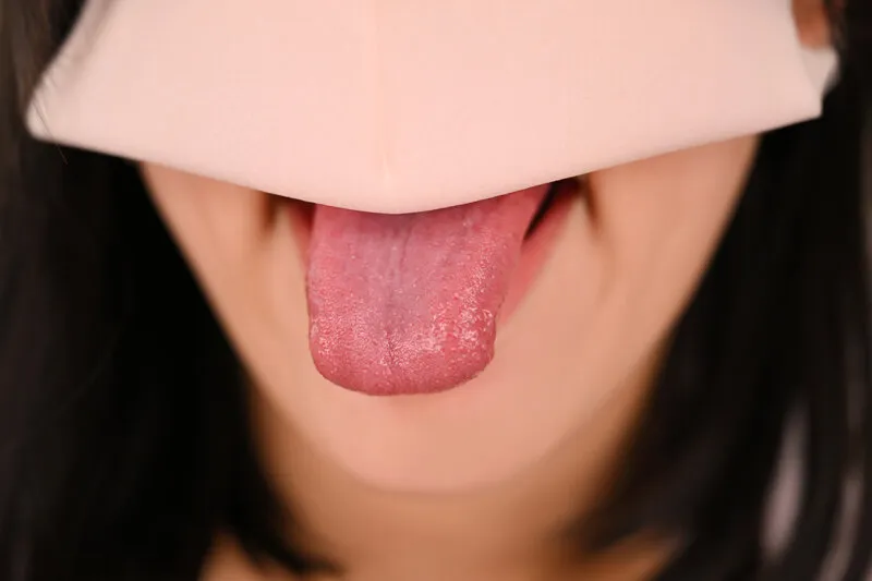 【VR】偏愛性交！！【8K超肉感特化】ボクに愛されたいママ！！自分好みのチンポもにする為にパパには内緒で毎日朝勃ちしたものをお世話してくれる濃厚淫乱卑猥VR