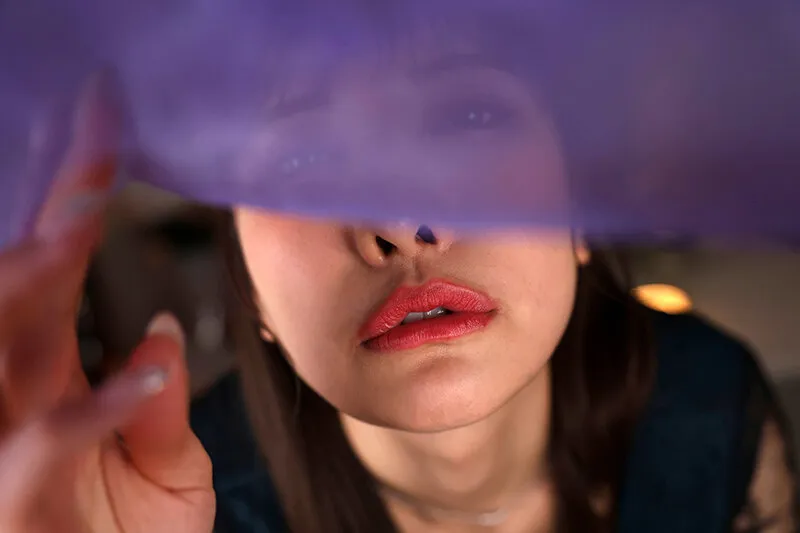 【VR】ここは場末の闇スナック 気さくで巨乳なママは、気に入った男をゲーム感覚で手玉に取る淫乱な女でした。