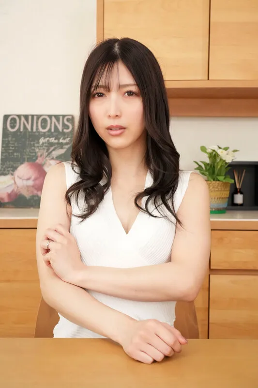 【VR】旦那さん。あなたの奥さんバカみたいにイってましたよ。脅せば何でも言うことを聞く。押しに弱いマゾ人妻と楽しんだ淫らな不倫旅行