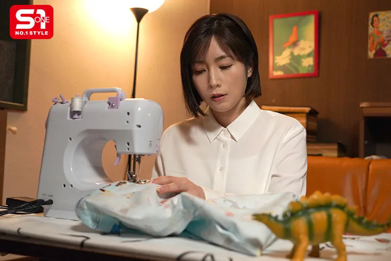 シンママは子供が寝た後のパパ活で媚薬使って現実逃避エクスタシー 奥田咲