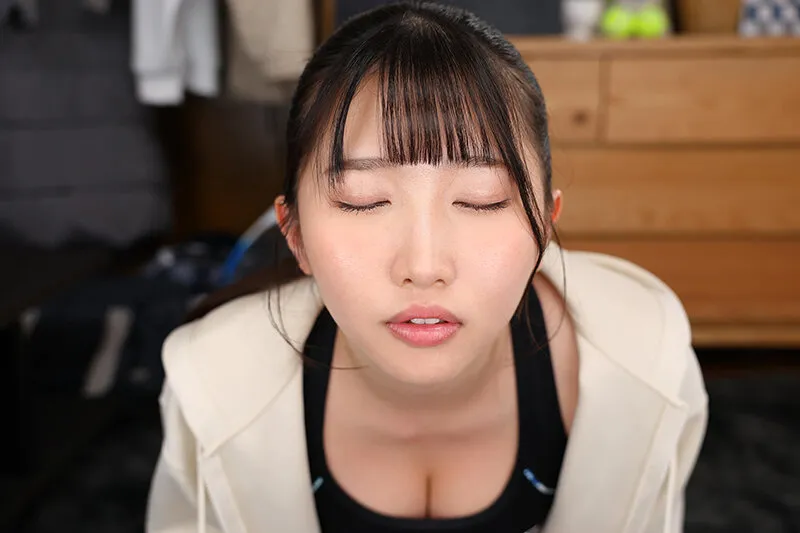 【VR】【8K VR】大好きな先輩に彼女が出来たと知ると、運動部仕込みのスタミナ任せのえぐい腰遣いで騎乗位中出しさせ続けるテニス部J〇 巴ひかり