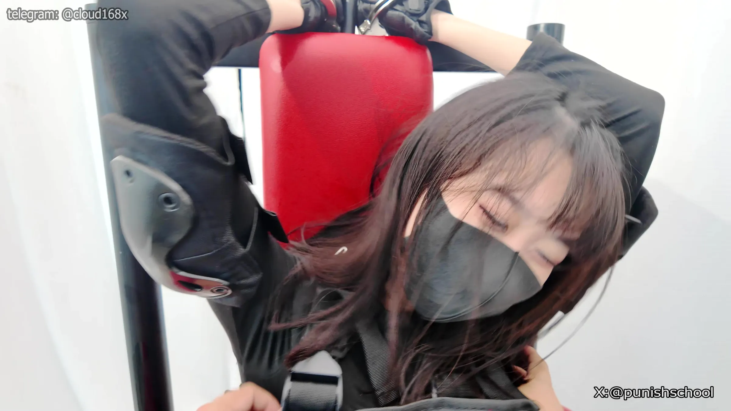 【特殊訓練】囚われてくすぐられるエリート女性隊員