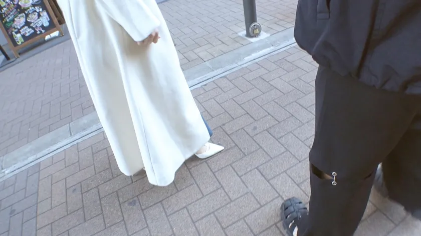 マジ軟派、初撮。 2175  黒髪ロングの清楚系美女は実はドスケベ筋肉女子！三人の経験人数を暴露＆濃密筋トレSEXで理性崩壊！高速ピストンに汗だくビチャビチャで顔赤くなる姿がエロすぎる！！