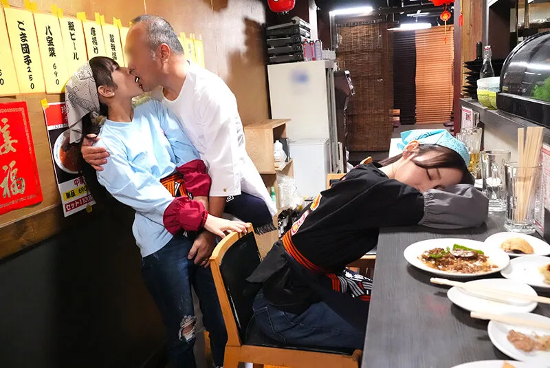 爆盛りギャル中華美人姉妹が腕を振るう行列がすごい街中華の日常とSEX！