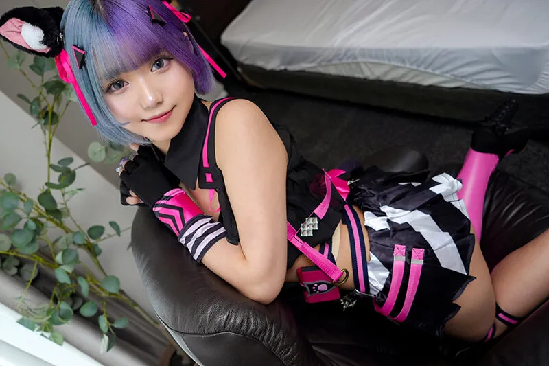 コミュ障気味のド淫乱コスプレイヤーと個人撮影会♪承認欲求ガチ高め青髪●リギャルむちエロレイヤー