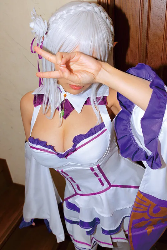 コスさぽ。ヲタオヂ10P乱交 Fcupおとなし系ちょろマンレイヤーnonokaを ゴムなし1000本子宮ノックでワカラセ連続中出し調教