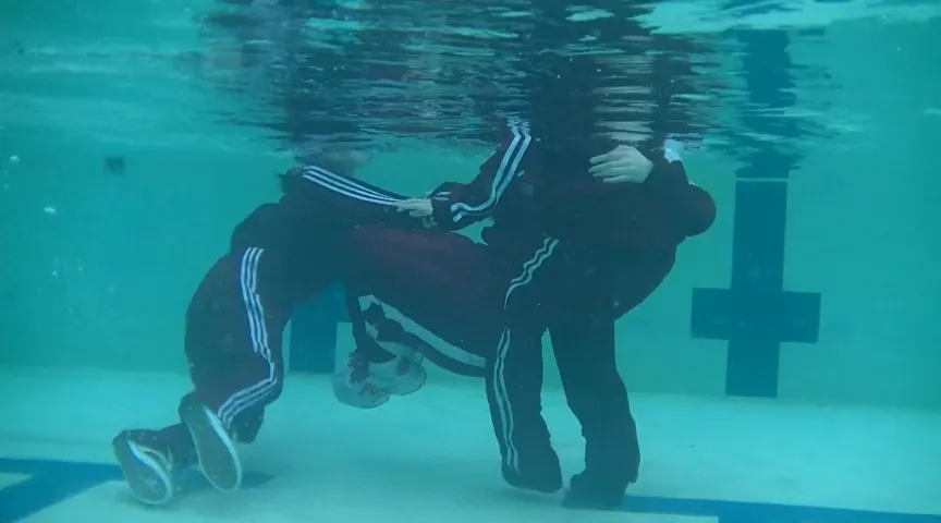 サバイバル水泳初級編